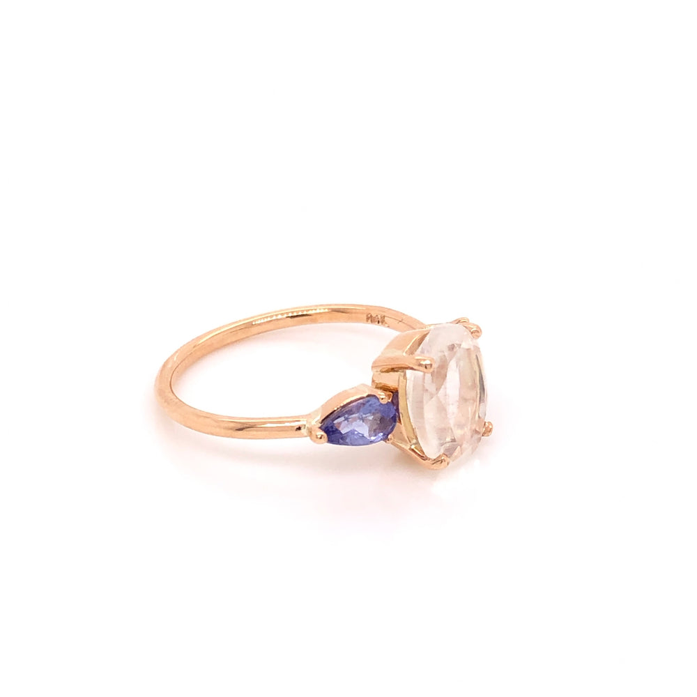 
                      
                        Anillo de Moonstone con Aguamarinas y Tanzanitas
                      
                    