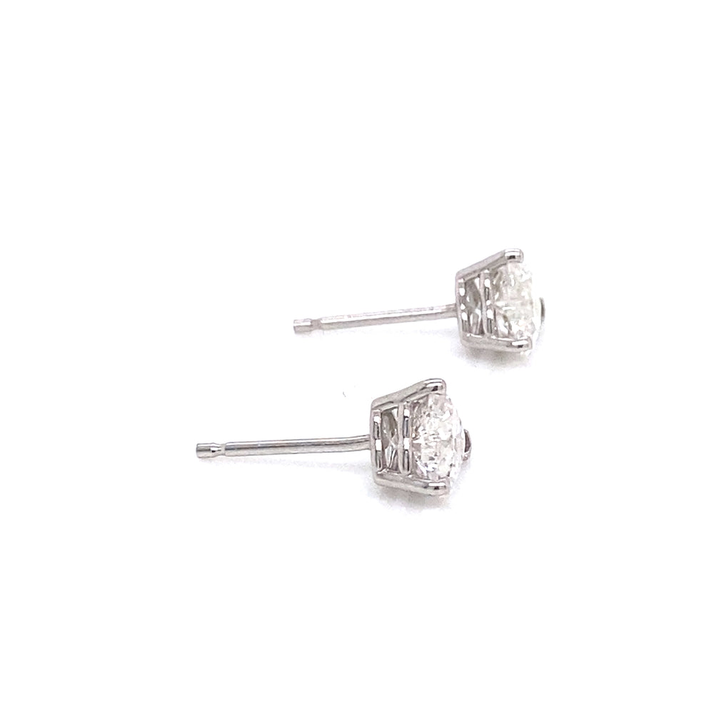 
                      
                        ENTREGA INMEDIATA / Aretes de diamantes en forma de corazón (pieza única)
                      
                    