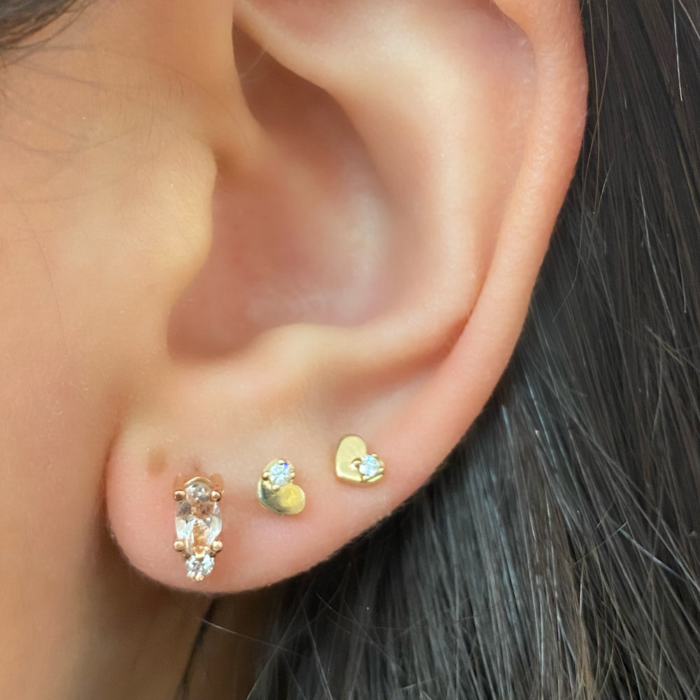 
                      
                        Aretes de Corazón Mini con Diamante (Par)
                      
                    