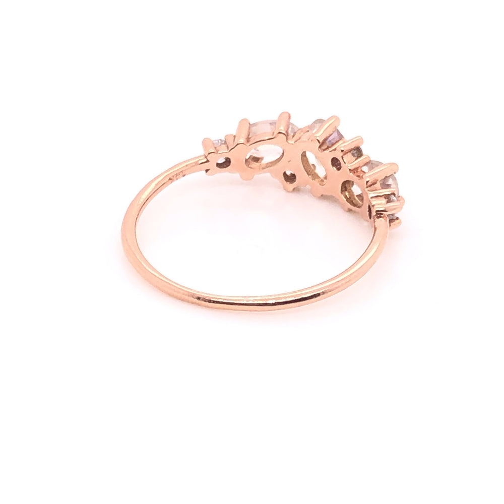 
                      
                        Anillo Laura (zafiro, moonstone, tanzanita)
                      
                    