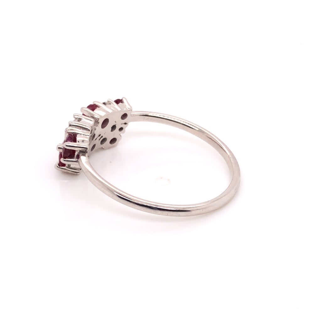 
                      
                        ENTREGA INMEDIATA / Anillo Cluster de Rubíes con Diamantes / Oro blanco 14k / Talla 8
                      
                    