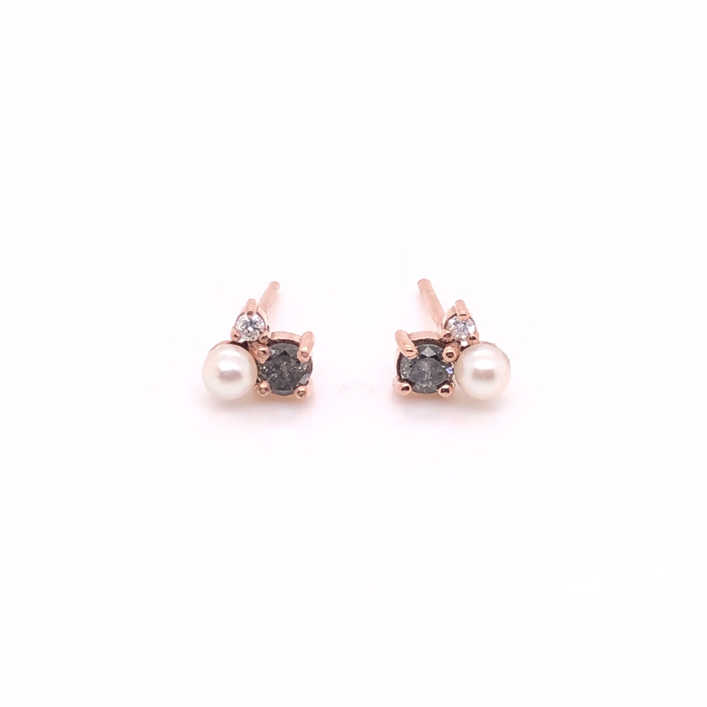 IMMEDIATE DELIVERY / Salt and Pepper Diamond Earrings with Pearls and diamonds / 14k Rose Gold / Pair