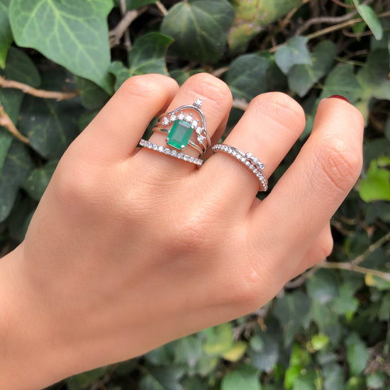 Emerald Solitaire Ring White Gold