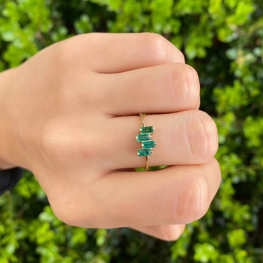 
                      
                        Anillo Tiana
                      
                    