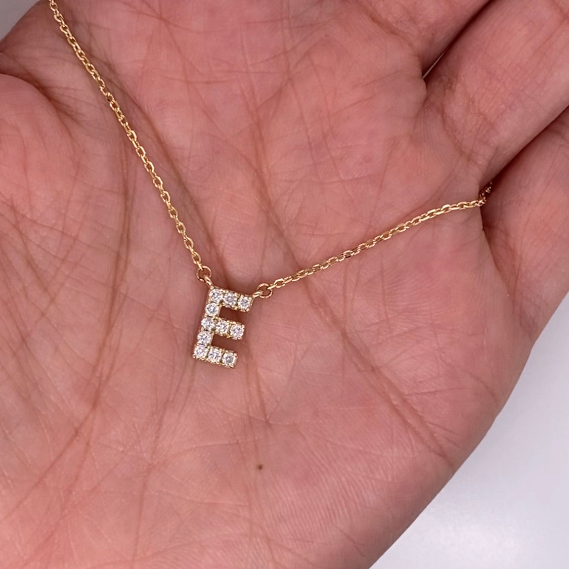 Iniciales de Diamantes and Lab Grown Diamonds: Personalised Luxury Meets Ethical Brilliance Iniciales de Diamantes and Lab Grown Diamonds: Personalised Luxury Meets Ethical Brilliance