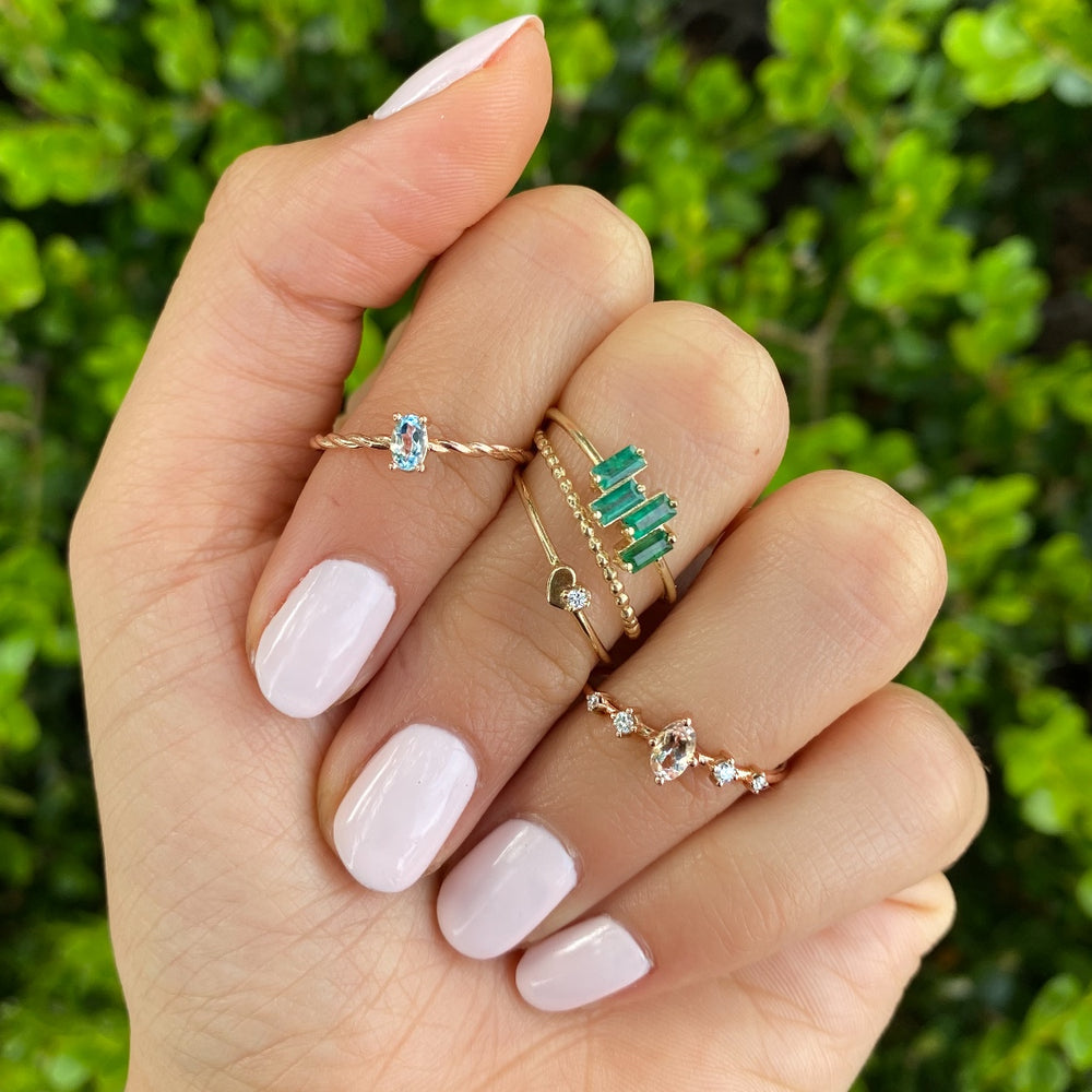 
                      
                        Anillo Carolina
                      
                    