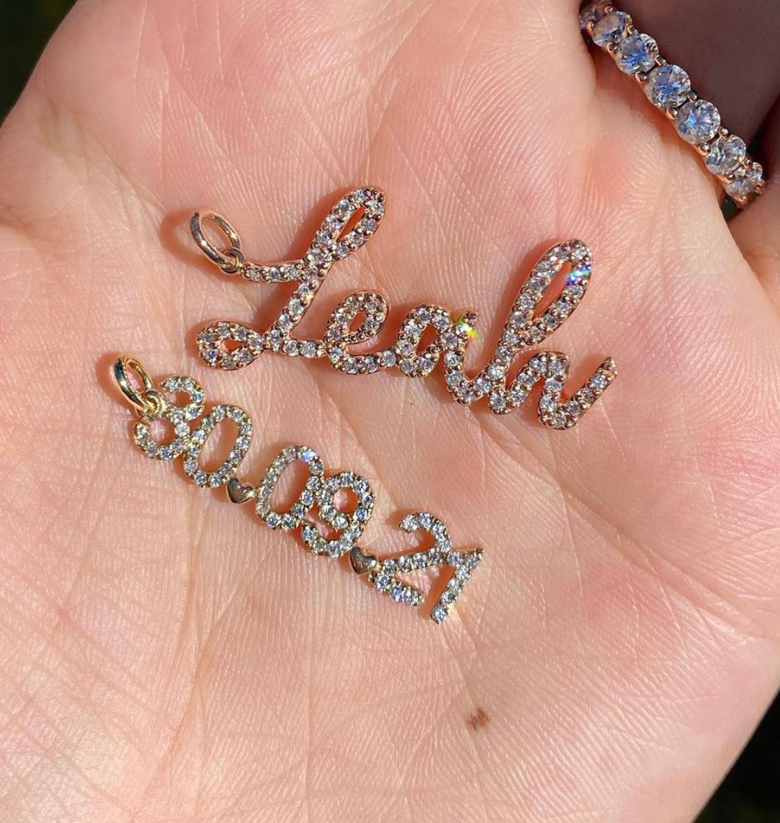 Cursive Name Pendant in Diamonds