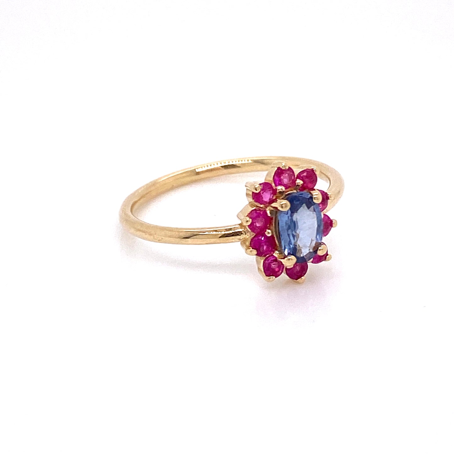 Anillo de Zafiro Baby Blue con Halo de Zafiro Rosa Fuerte