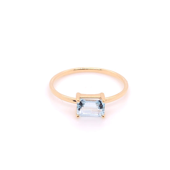 IMMEDIATE DELIVERY / Horizontal Aquamarine Solitaire Ring / 14k Yellow Gold / Size 6