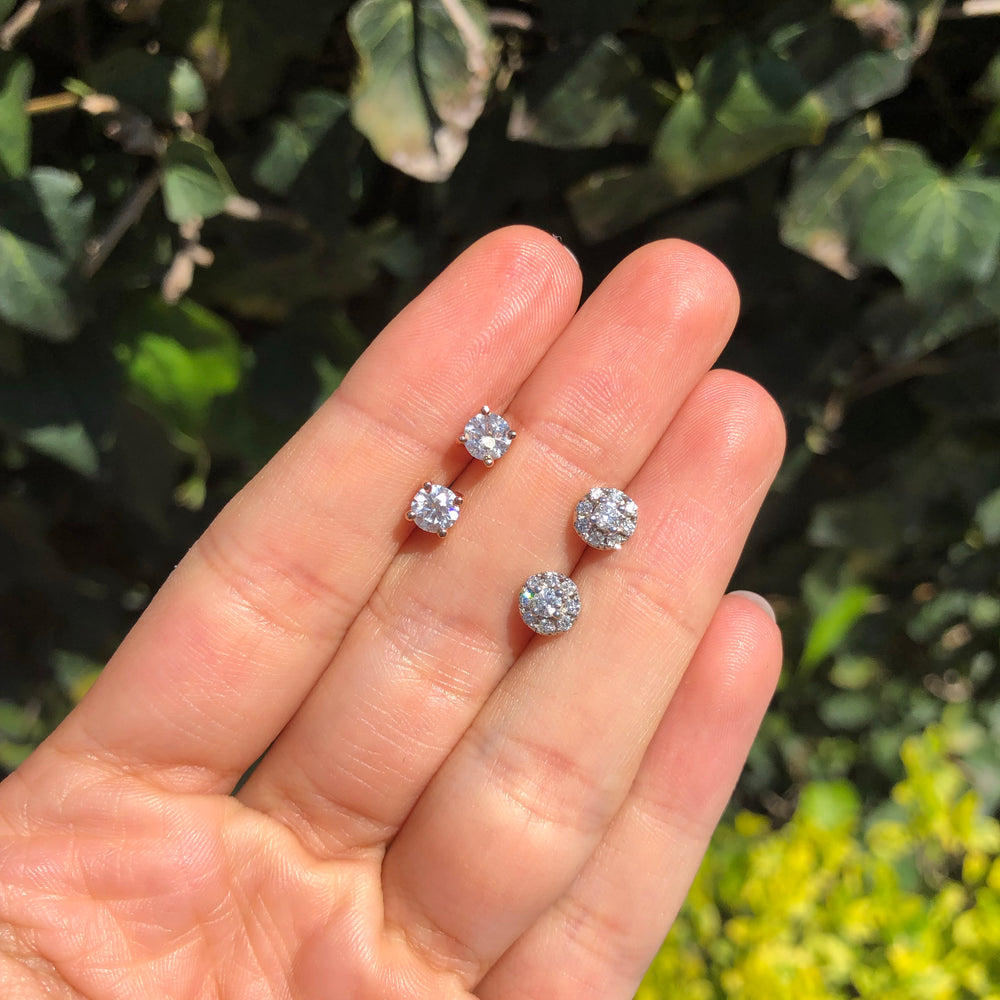 
                      
                        Aretes de Diamantes
                      
                    