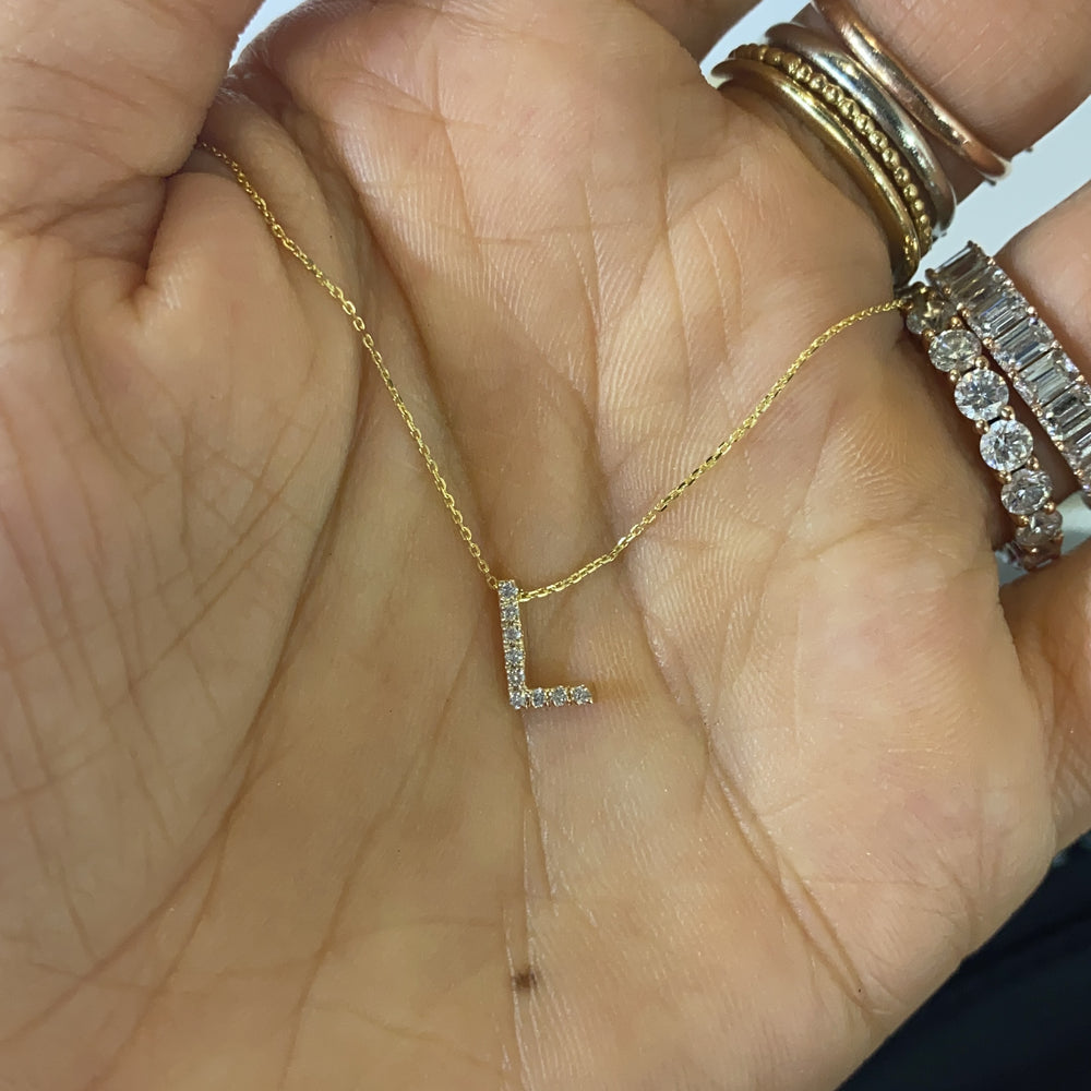 
                      
                        Inicial de Diamantes con Cadena
                      
                    