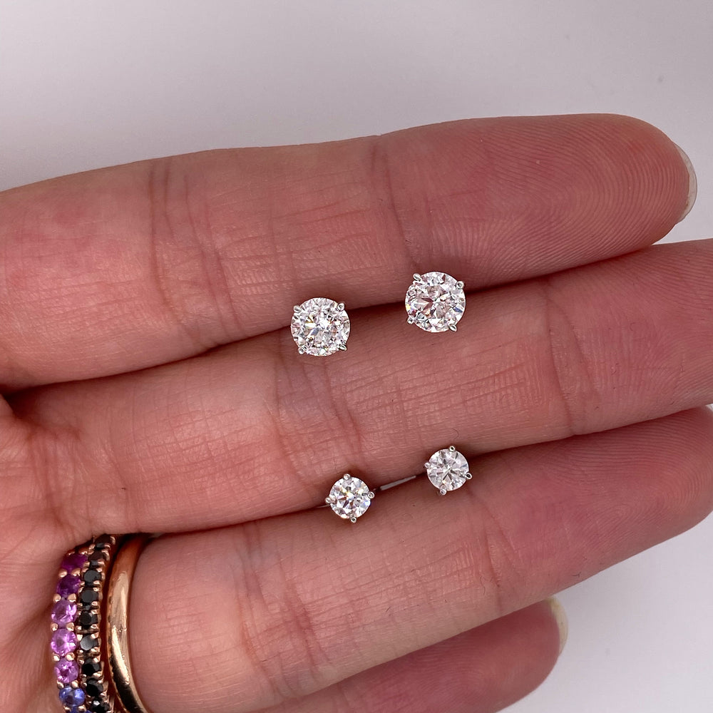 
                      
                        Aretes de Diamantes 0.20ct
                      
                    