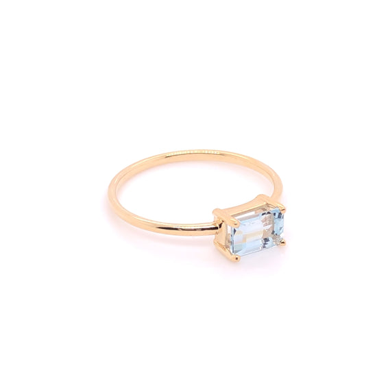 IMMEDIATE DELIVERY / Horizontal Aquamarine Solitaire Ring / 14k Yellow Gold / Size 6