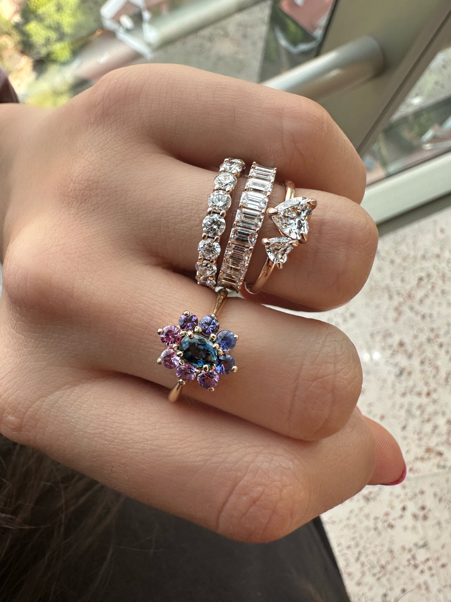 PIEZA ÚNICA/ ENTREGA INMEDIATA/ Anillo de Zafiro Teal con Halo de Zafiros rosas morados