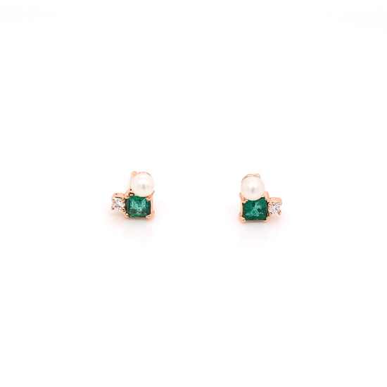 Load image into Gallery viewer, Daniela Earring with Emeralds, Diamonds and Pearls
