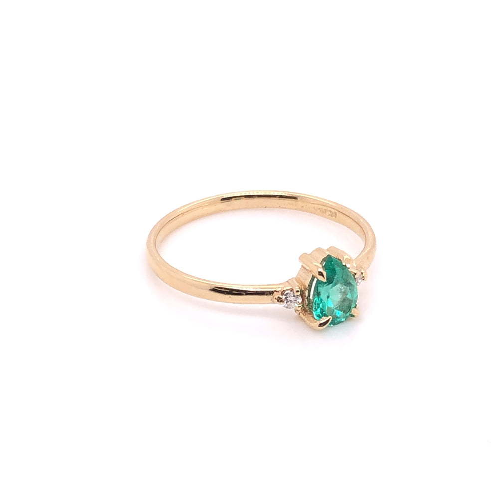 
                      
                        Pear cut Emerald Ring with Diamonds (single piece)
                      
                    