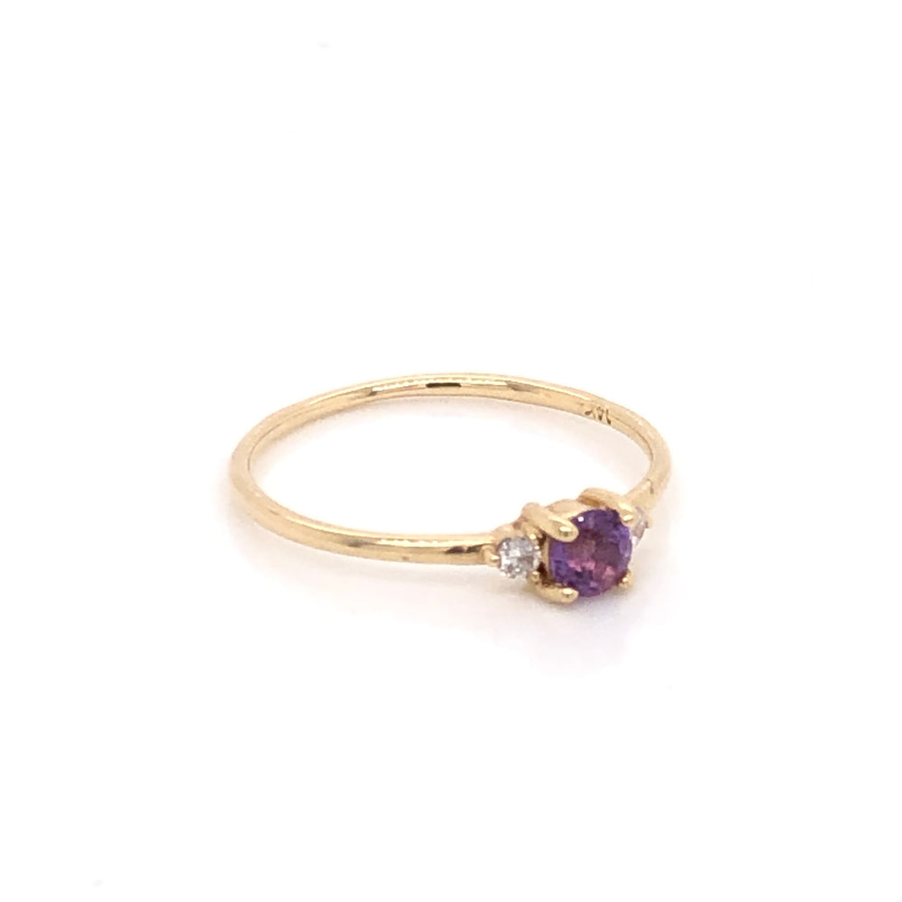 
                      
                        Anillo con piedra de mes
                      
                    