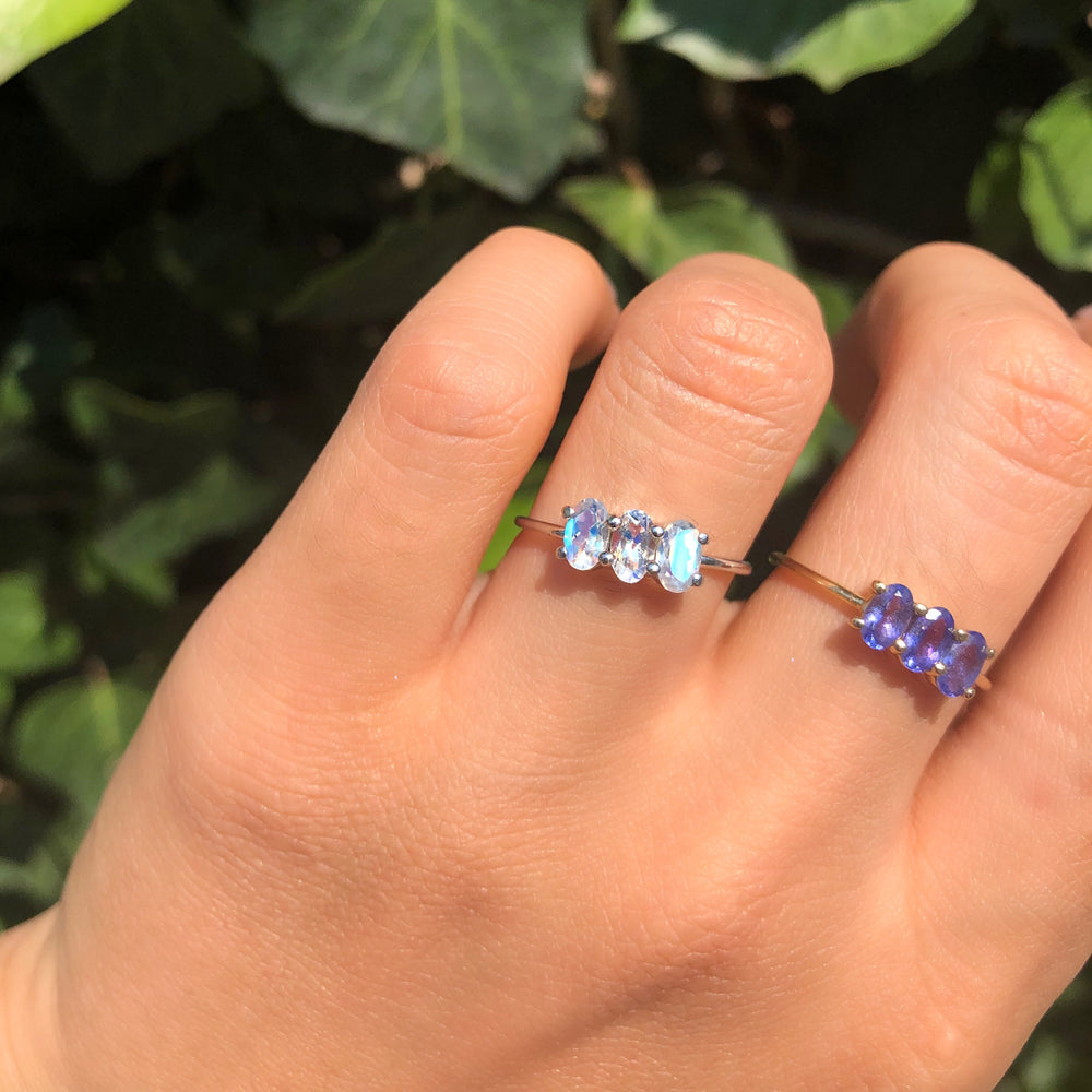 
                      
                        Anillo Soluna Moonstone Edición Limitada
                      
                    