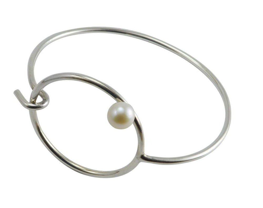 Pearl Circle Bracelet